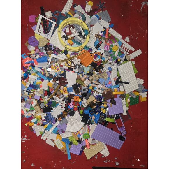 LEGO Bulk Lot – Mixed Bricks, Parts & Minifigures – Authentic LEGO - Picture 1 of 2